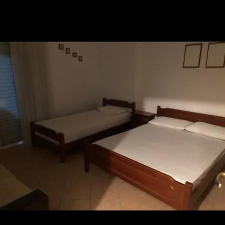 Eleni's 公寓